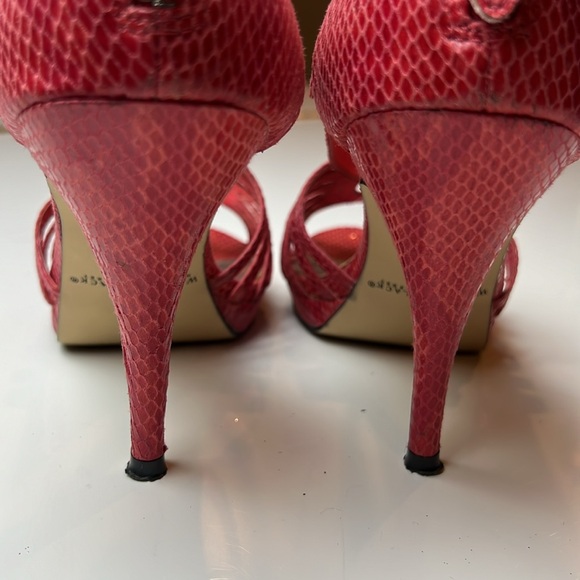 ❤️WHITE HOUSE BLSCK MARKET RED LEATHER SNAKESKIN PRINT 4.5” HEELS SIZE 7 MEDIUM - Picture 13 of 16